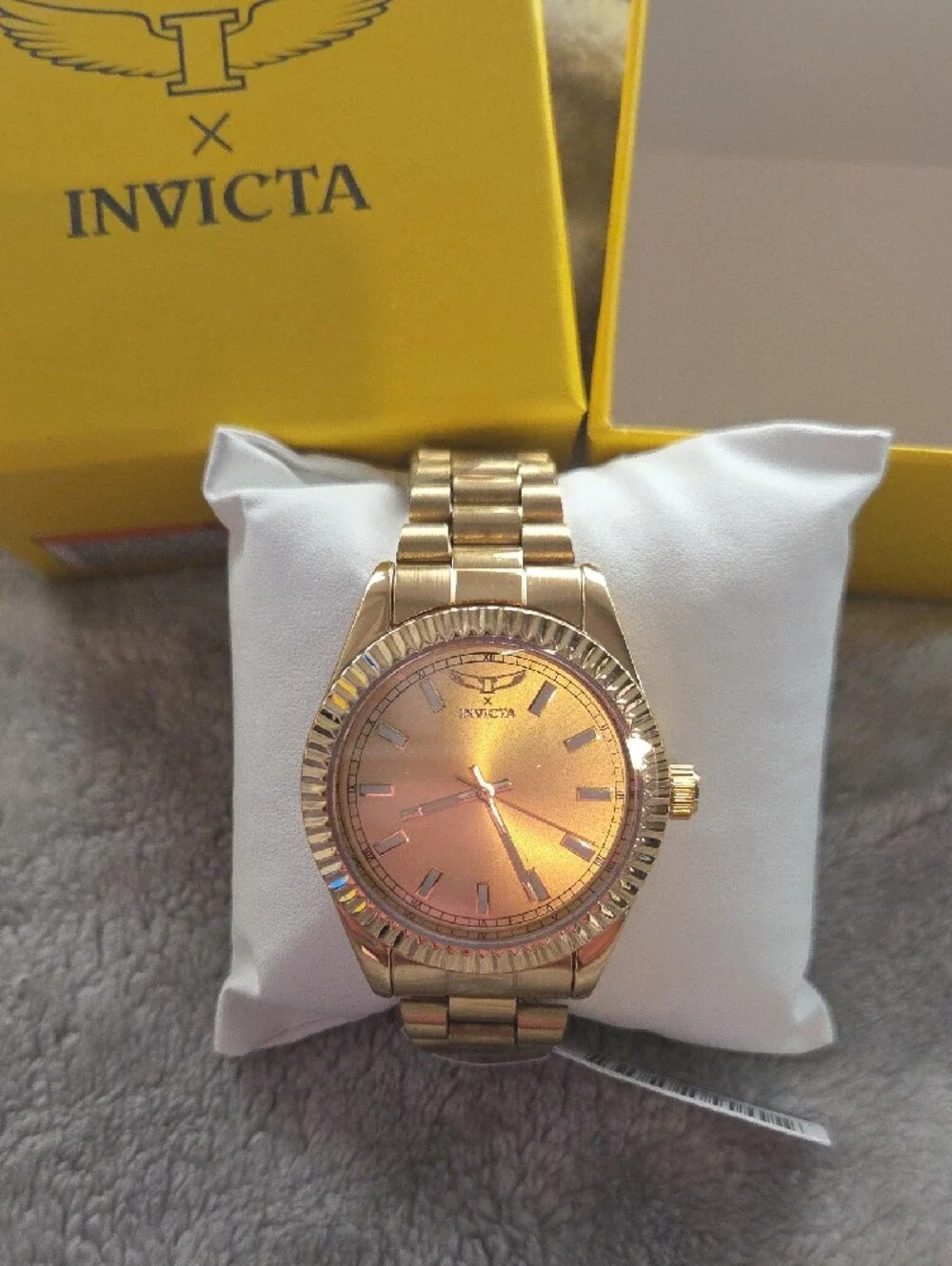 Invicta 69004- Specialty 1 Mens Watch.